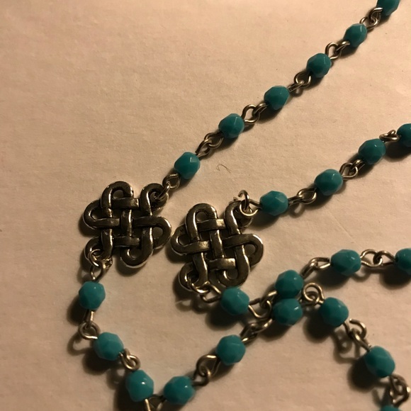 - Julio Designs Scent Diffuser Woman’s Pendant NWT - Picture 3 of 5